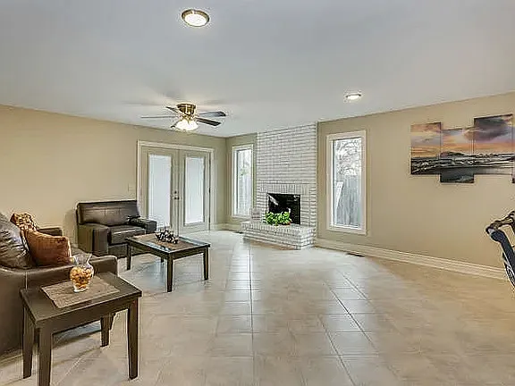 2307 N Hathway Cir — Photo 6