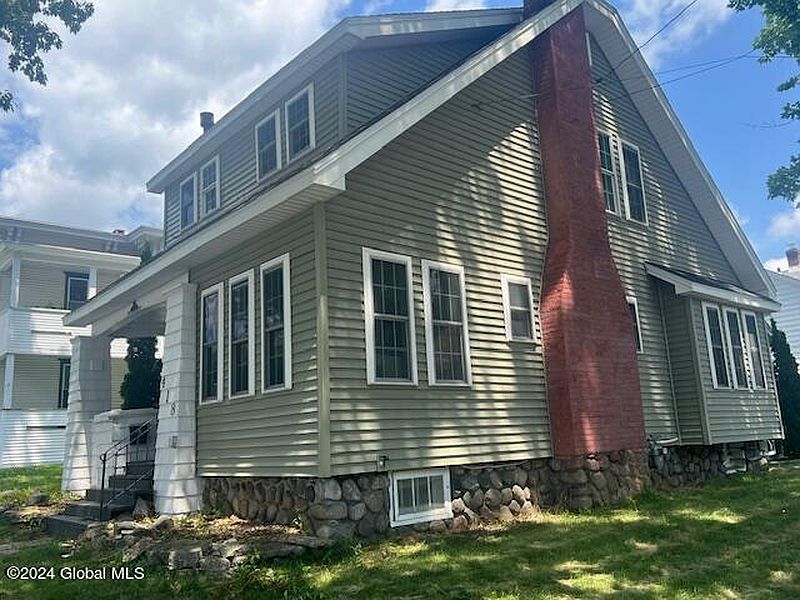 2nd image of 418 N Main Street