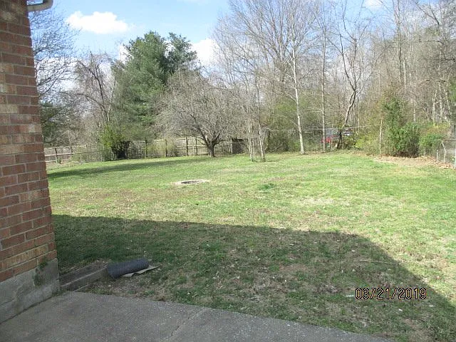 621 Dover Rd — Photo 13