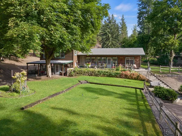 4007 N Upriver Bend Ln, Spokane, WA 99217