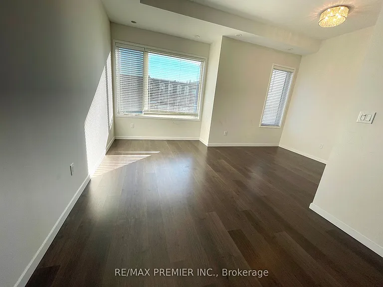 3922 Major Mackenzie Dr W — Photo 14