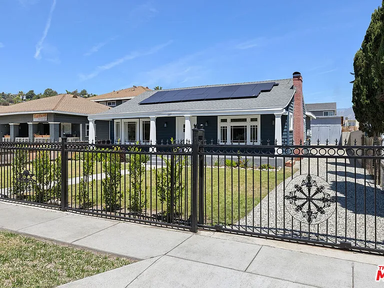 137 E Avenue 43 — Photo 29