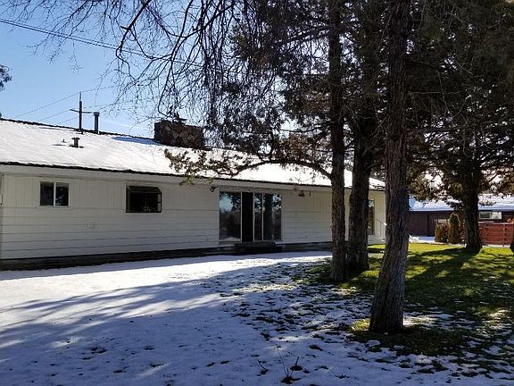 2nd image of 103 NW Canyon Dr