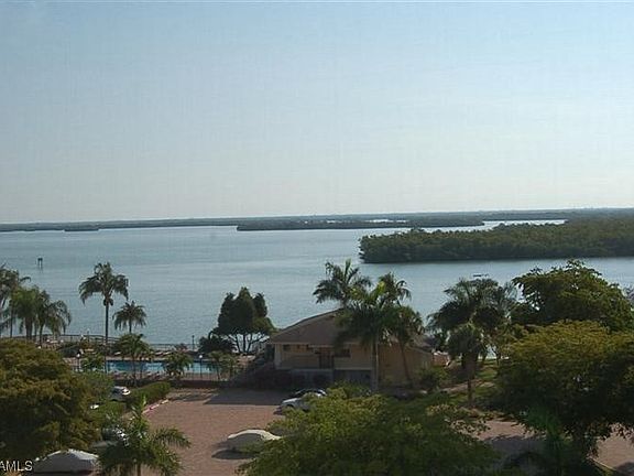4th image of 4311 Bay Beach Ln APT 742