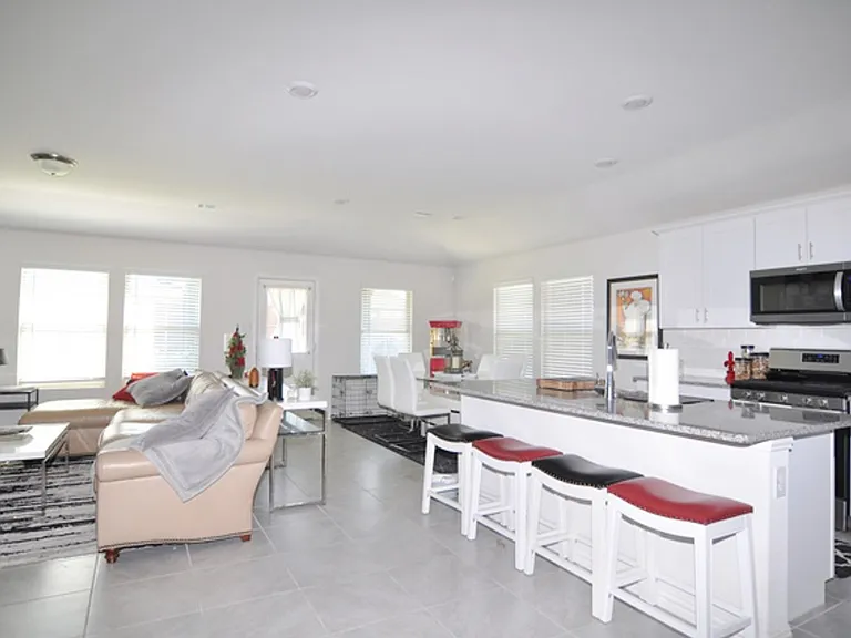 2513 Ponca Dr — Photo 8