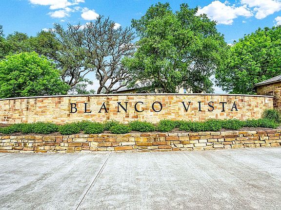Blanco Vista Community
