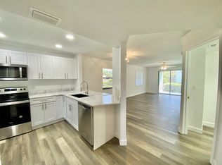 4951 Pepper Cir APT 101, Naples, FL 34113