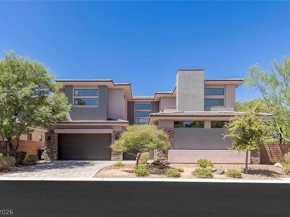 47 Pristine Glen St