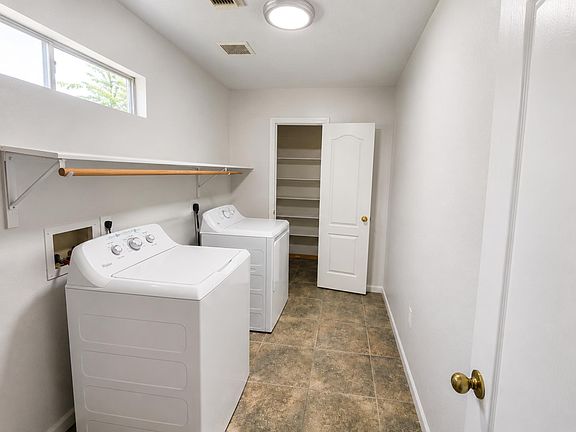 5th image of 5118 Littleneviss Dr