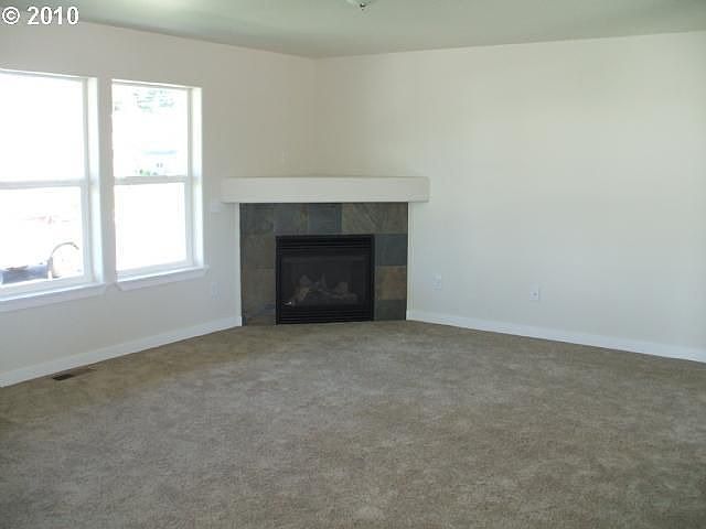 2nd image of 259 NE 15th St