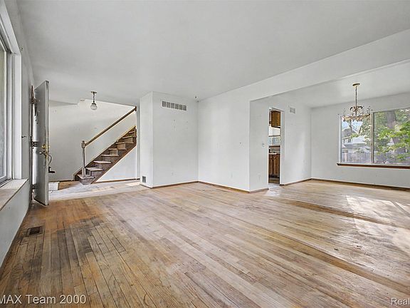 4th image of 3754 Anvil Dr