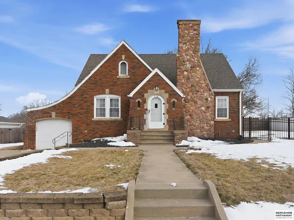 478 E 15th St, Wahoo, NE 68066