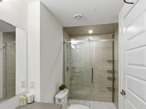 2 Adam Sellers St #412, Markham, ON L6B 1N2