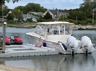 147 Cold Spring Point Rd, Southampton, NY 11968