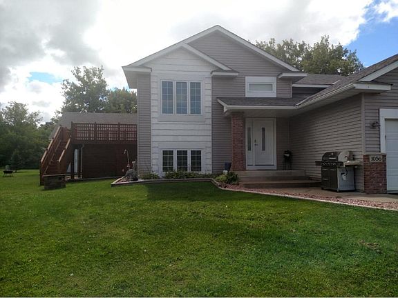 5th image of 1056 243rd Cir NE