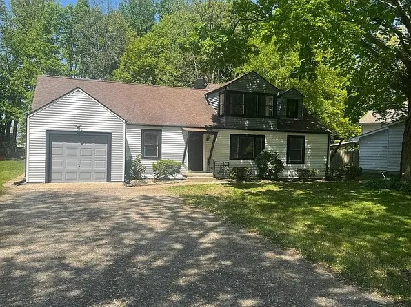 7843 Emery Cir, Mentor, OH 44060