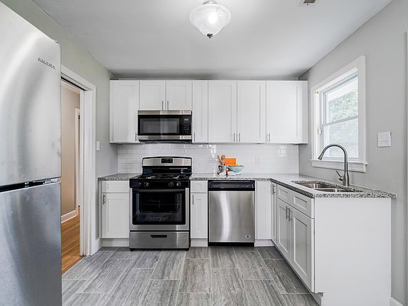 5th image of 3835 Hottinger Ave