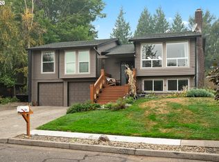 2205 SW McGinnis Ave, Troutdale, OR