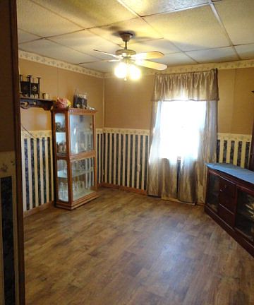 4th image of 39 Eastwood St