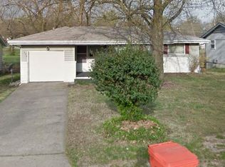 1933 S Plaza Ave, Springfield, MO 65804