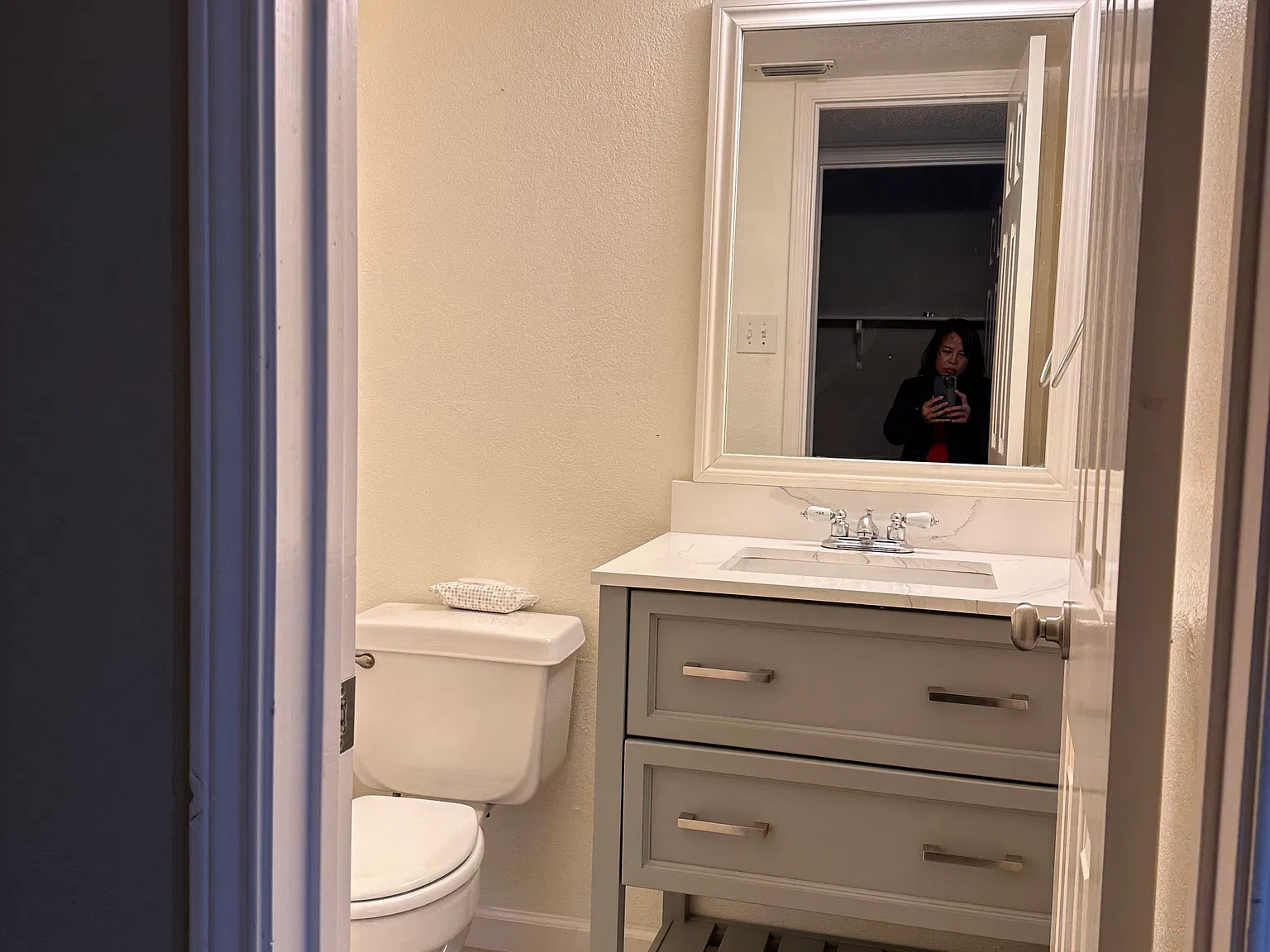 3 bed, 2.5 bath, 1725 sqft, $2,300 — Photo 3