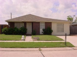 2420 Paul St, Meraux, LA 70075