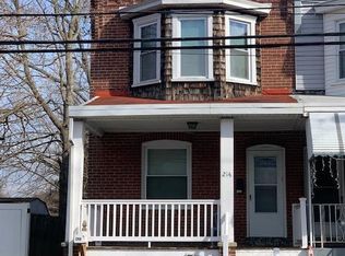 214 Fairview Rd, Crum Lynne, PA 19022