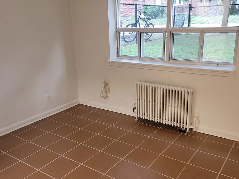 3 Birchlea Ave #1 — Photo 6