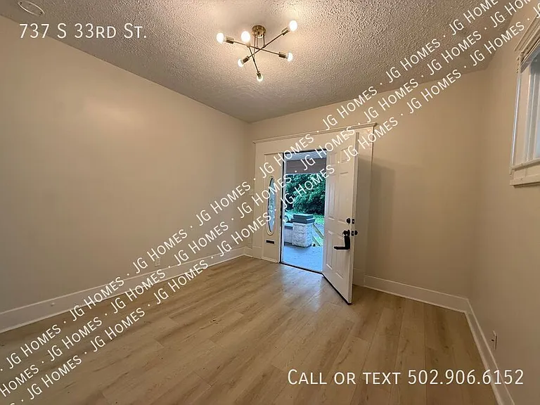 737 S 33rd St — Photo 8