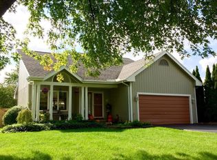 2160 Neeper St, Grand Blanc, MI 48439