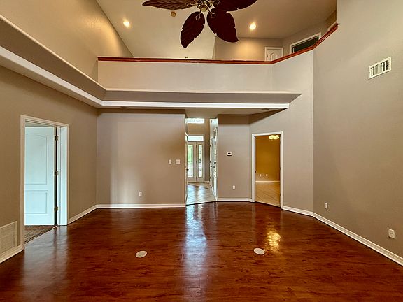 5th image of 1265 Mazurek Blvd
