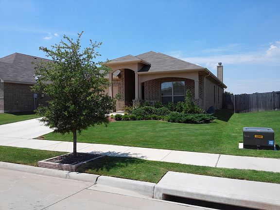 4th image of 3024 Hornbeam St