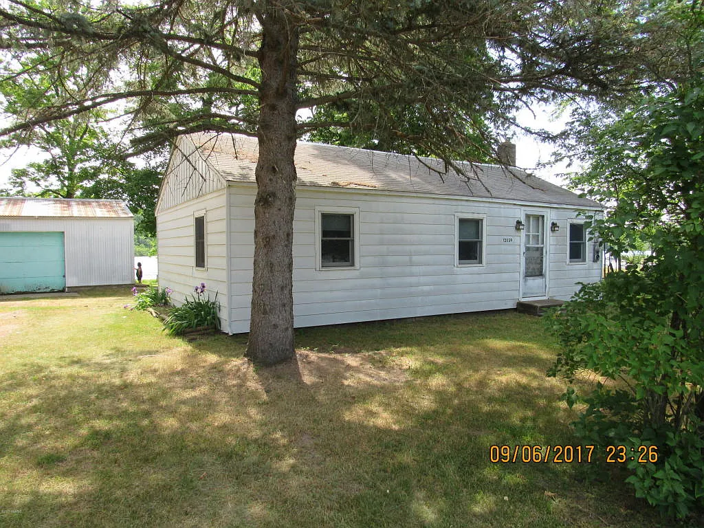 12039 Winans Rd photo 1