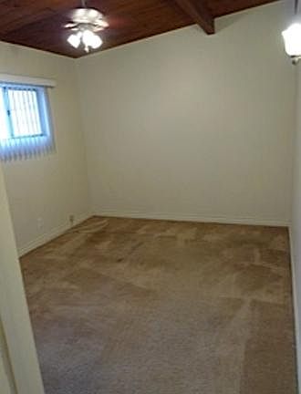 4th image of 5640 N Gladys Ave APT J
