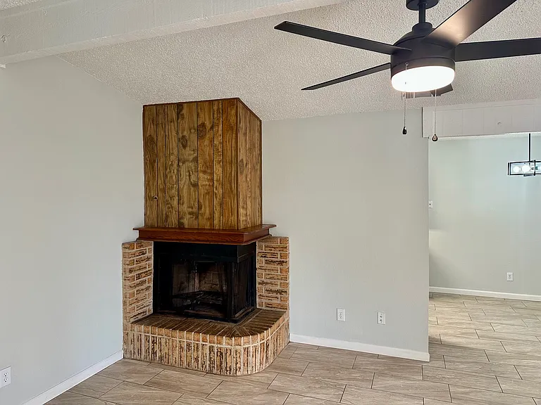 1307 Barbara Dr #B — Photo 12