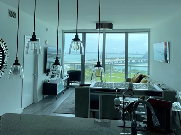 888 Biscayne Blvd, Miami, FL