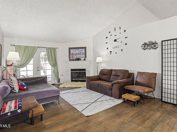 4th image of 1535 E Avenue R6