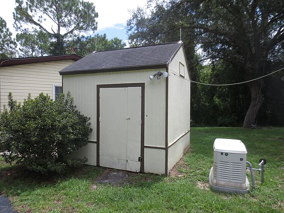 5th image of 18409 SE 18th St