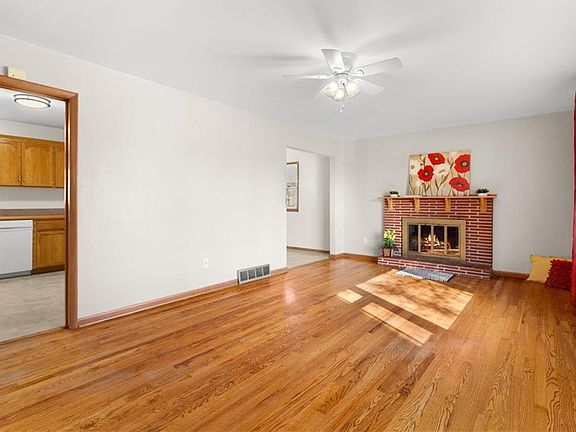 4th image of 8800 Kentucky Ave