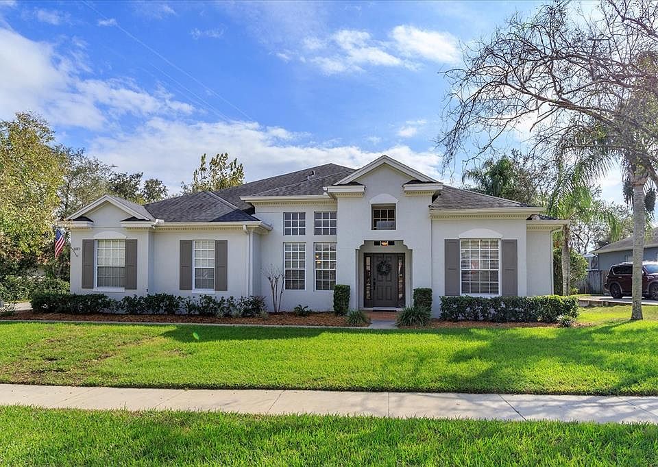 1st image of 6885 Sylvan Woods Dr