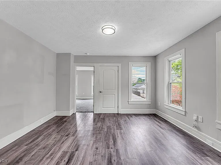 1 bed, 1020 sqft, $1,250 — Photo 4
