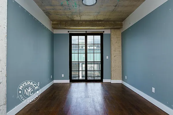 Rented by MySpaceNYC | media 6