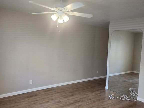 5th image of 2037 SE 3rd St APT 25