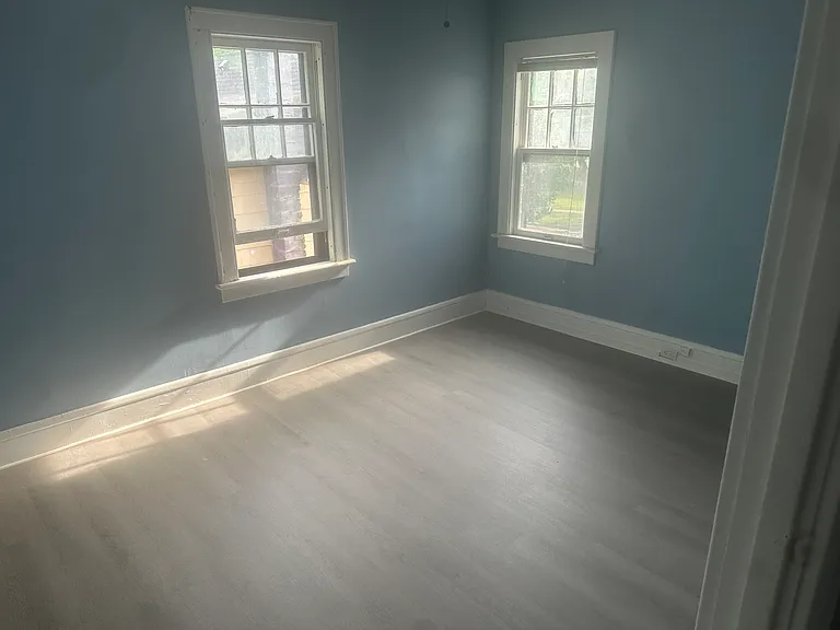 1035 S Maple Ave #B — Photo 3