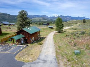 33 W Chewuch Rd, Winthrop, WA 98862