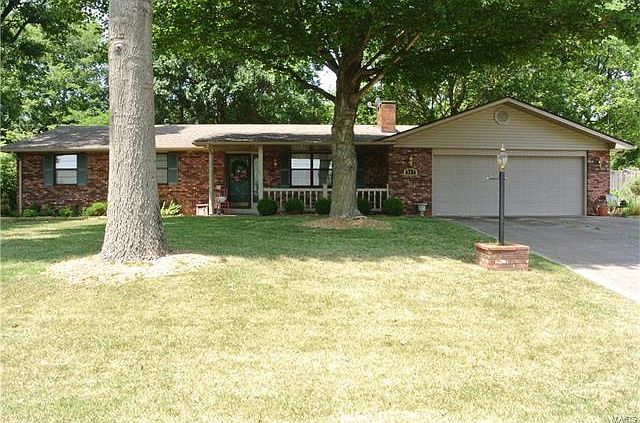 1st image of 313 Hillcrest Dr