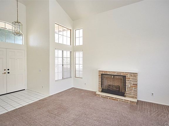 4th image of 12811 Portola St