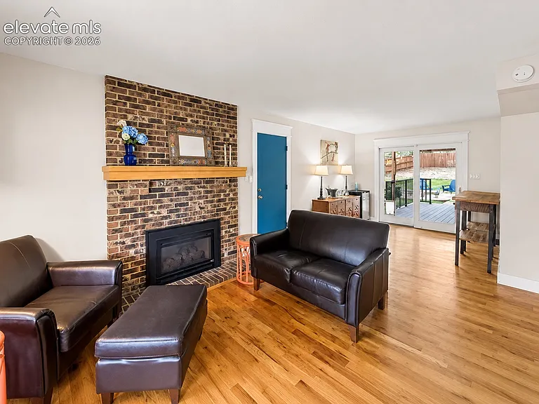 320 W Cheyenne Mountain Blvd — Photo 45