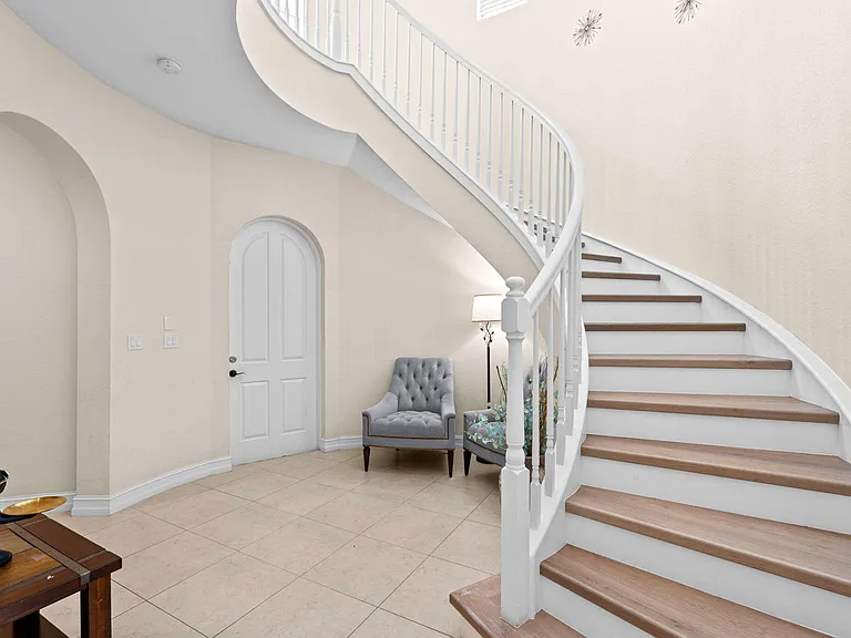 8845 Watercrest Cir W — Photo 9