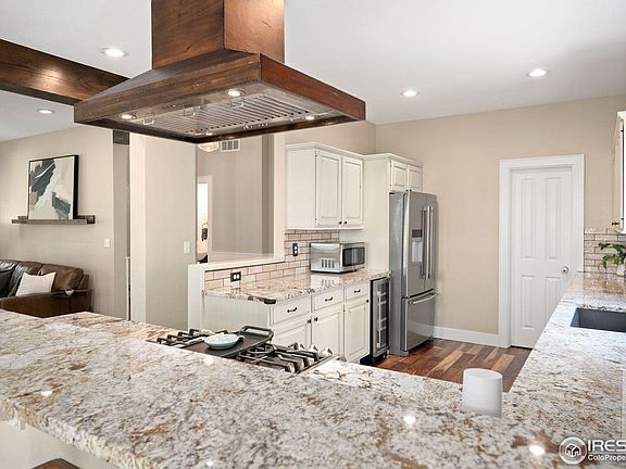 5th image of 1366 Padfield Pl